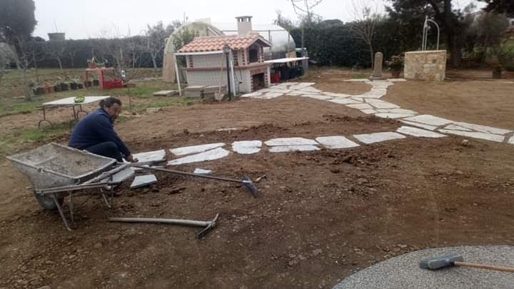 Pietra di Luserna gigante adatta per camminamenti a verde